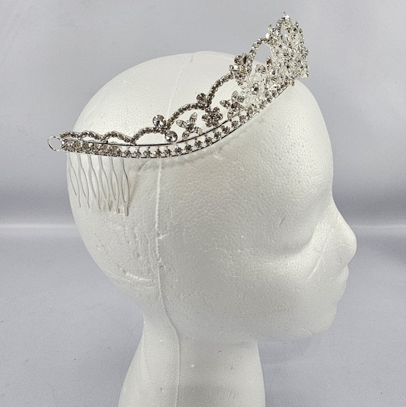 Davids Bridal 3D Crystal Tiara, Bride, Wedding, Bling, Princess, quinceañera - Picture 4 of 9